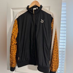 MCM X PUMA size L super limited